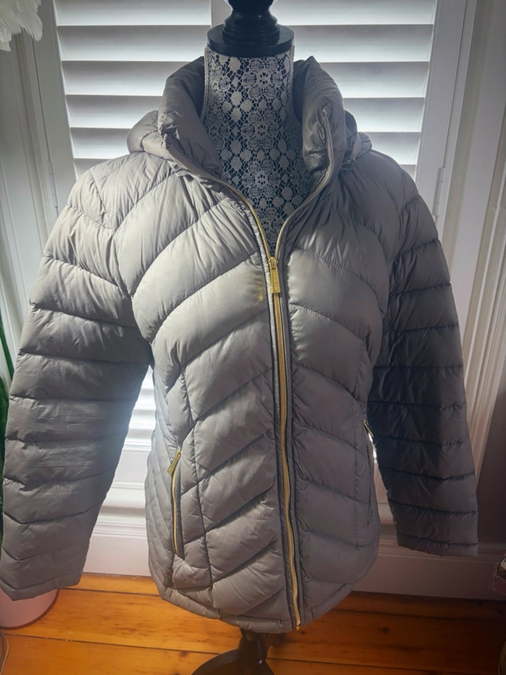 MICHAEL Michael Kors Light Gray Quilted Puffer Jacket with Gold Zippers
